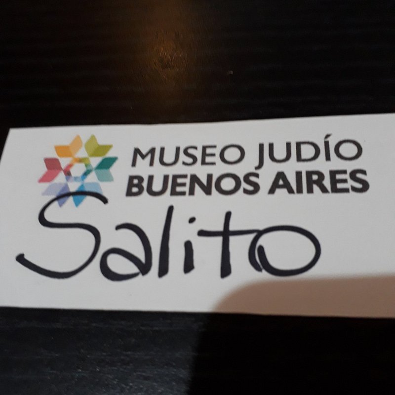 Salito Gutt was a volunteer at the Jewish Museum of Buenos Aires for the Night of the Museums.